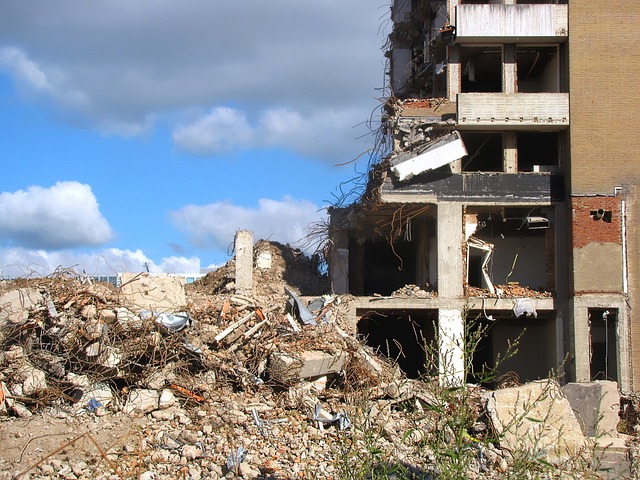 demolovaný dům